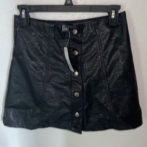 Forever21 black leather button up skirt NWT